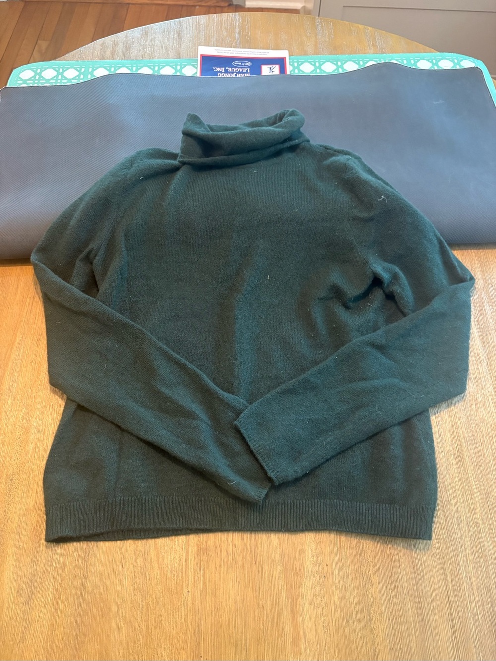 Cashmere Hunter Green Turtleneck Sweater Size M